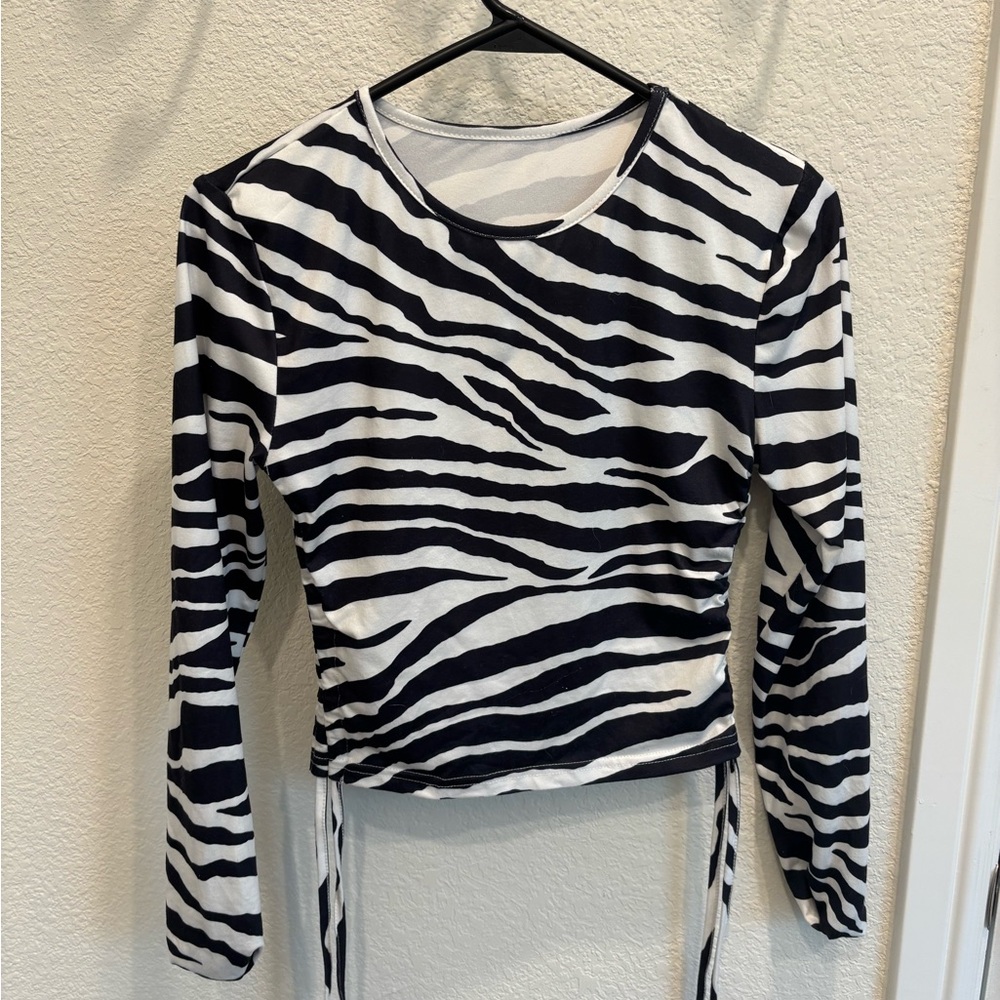 SHEIN Black & White Zebra Print Long Sleeve Top